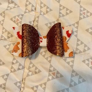 Leather Gingerbread man bow